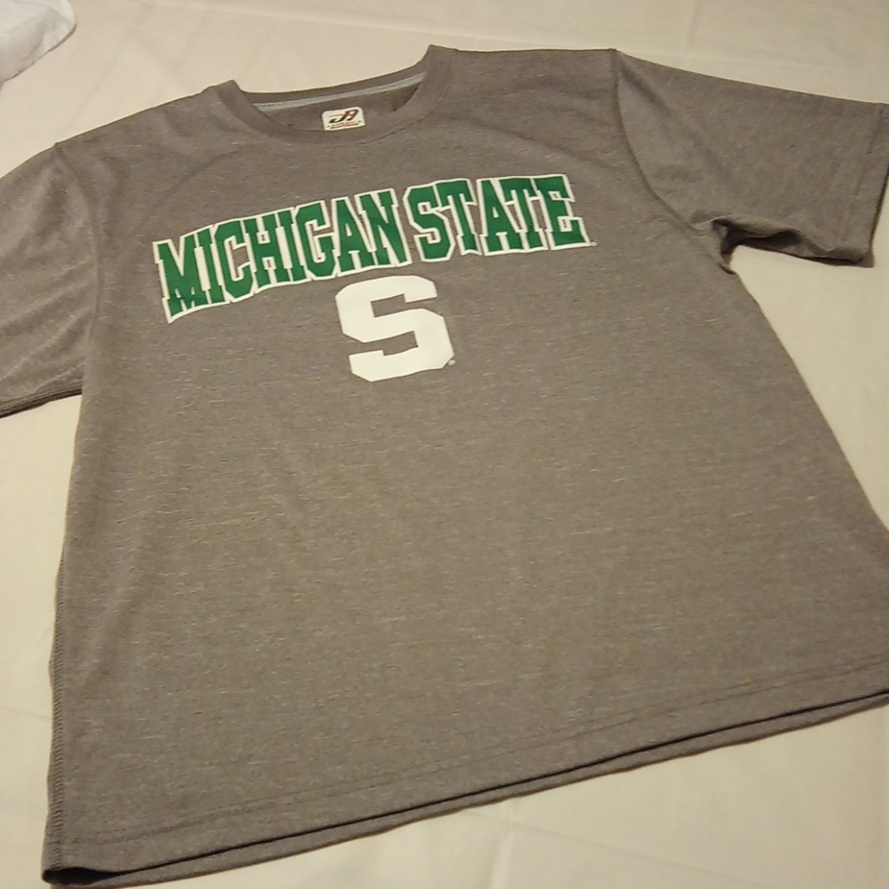 Great Condition Athletic Tee Unisex small